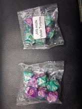 Load image into Gallery viewer, Prismatic Rift 7-Die DND Dice Set
